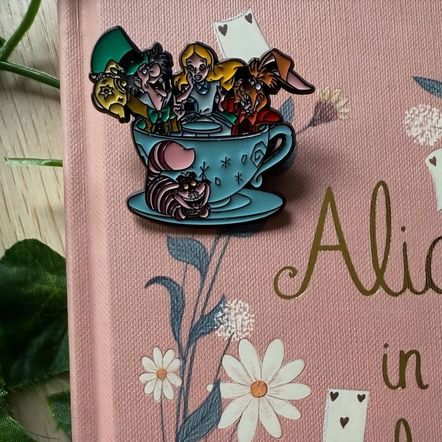 Wonderland Themed Box