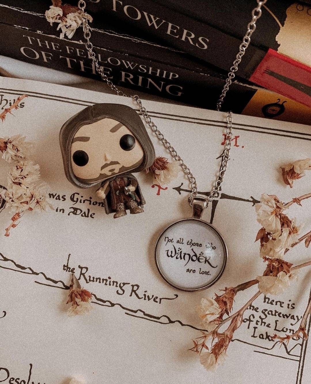 Wander Necklace