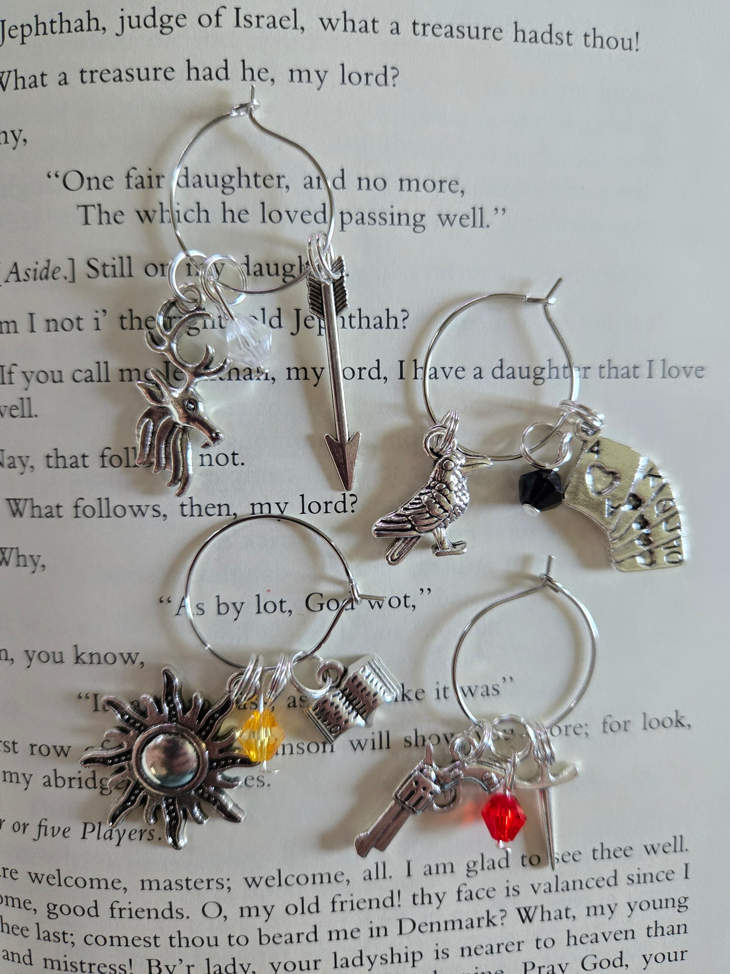 Shadow & Bone Wine/Mug Charm Set