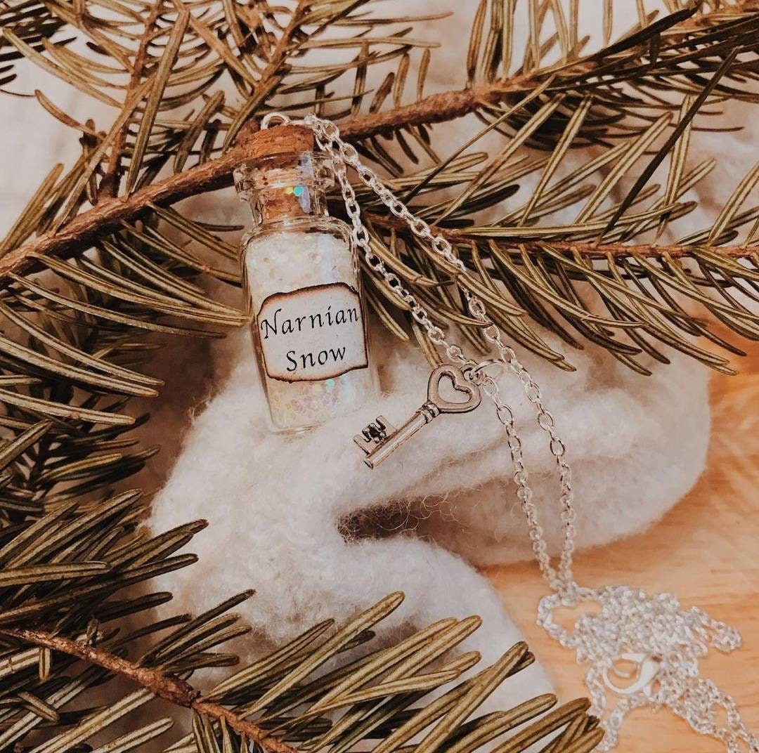 Narnian Snow Necklace